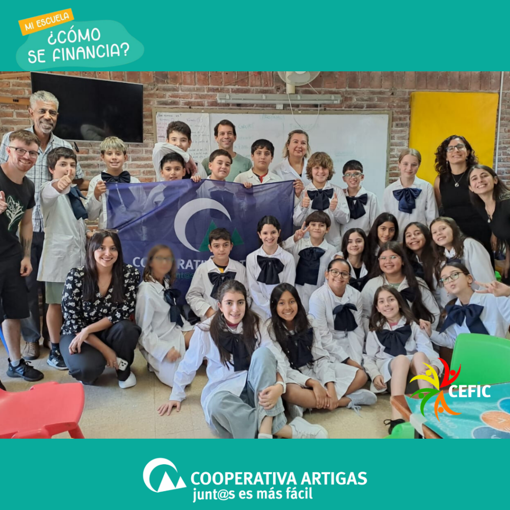 A través del juego “Mi escuela, ¿cómo se financia?”, lxs estudiantes de sexto año de distintas escuelas de Paysandú y Guichón participan de una experiencia lúdica que les permite comprender, de forma cercana y dinámica, el funcionamiento de la economía en su entorno.

Las jornadas comenzaron en el día de hoy en escuelas N° 1 y N° 94 de la ciudad de Paysandú y continuarán mañana en la escuela N° 39 de Guichón.